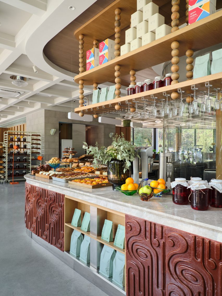 Oak veneer and handcrafted ceramic panels