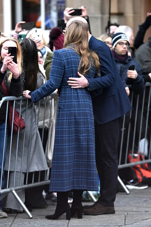Prince Williams puts his hand on Kate Middleton's back on January 20, 2026.Credit: Getty Images