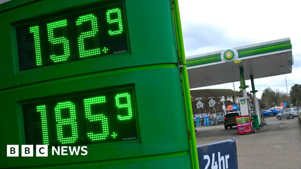 Fuel rations and free buses: How countries are responding to rising oil prices - BBC