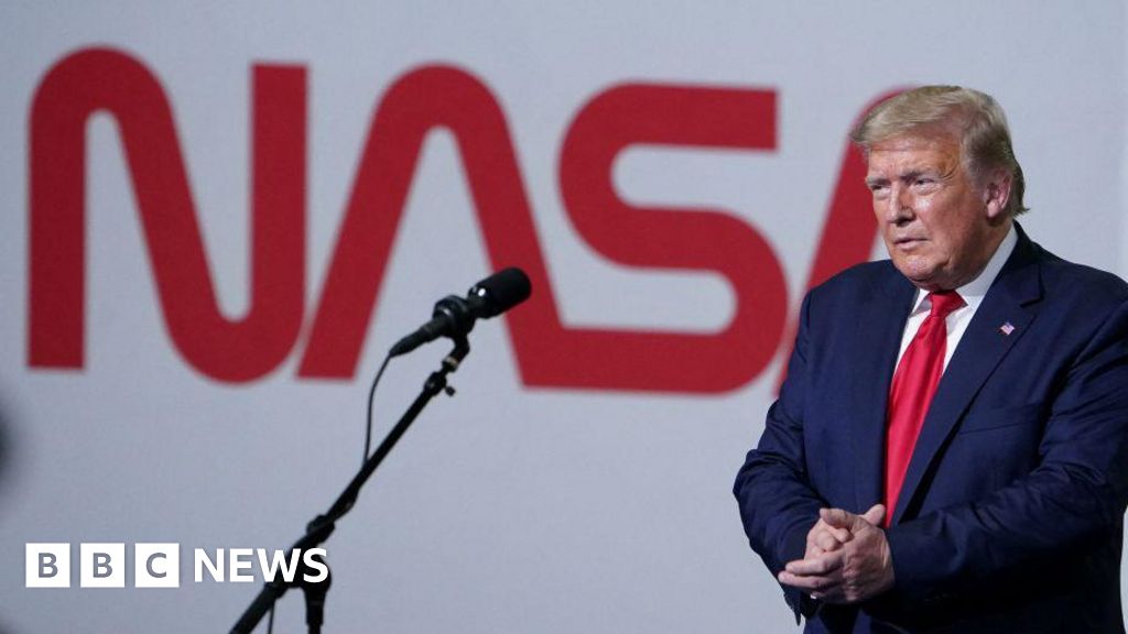 Trump sees 'America First' opportunity in Nasa lunar mission