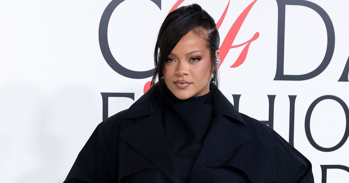 Shots Fired Into Rihanna’s House While She Was Inside