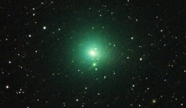 Traveling backwards in time comet
