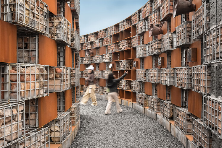 "Echo of the ruins" Open-Air Museum of Sound and Memory / 1Y Architects - Exterior Photography