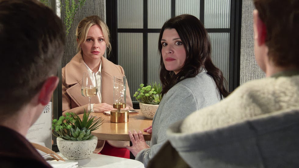 Danielle Silverton, Sarah Barlow, Coronation Street danielle silverton, sarah barlow, coronation street