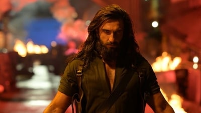 Ranveer Singh plays Hamza Ali Mazari in Aditya Dhar's Dhurandhar 2.