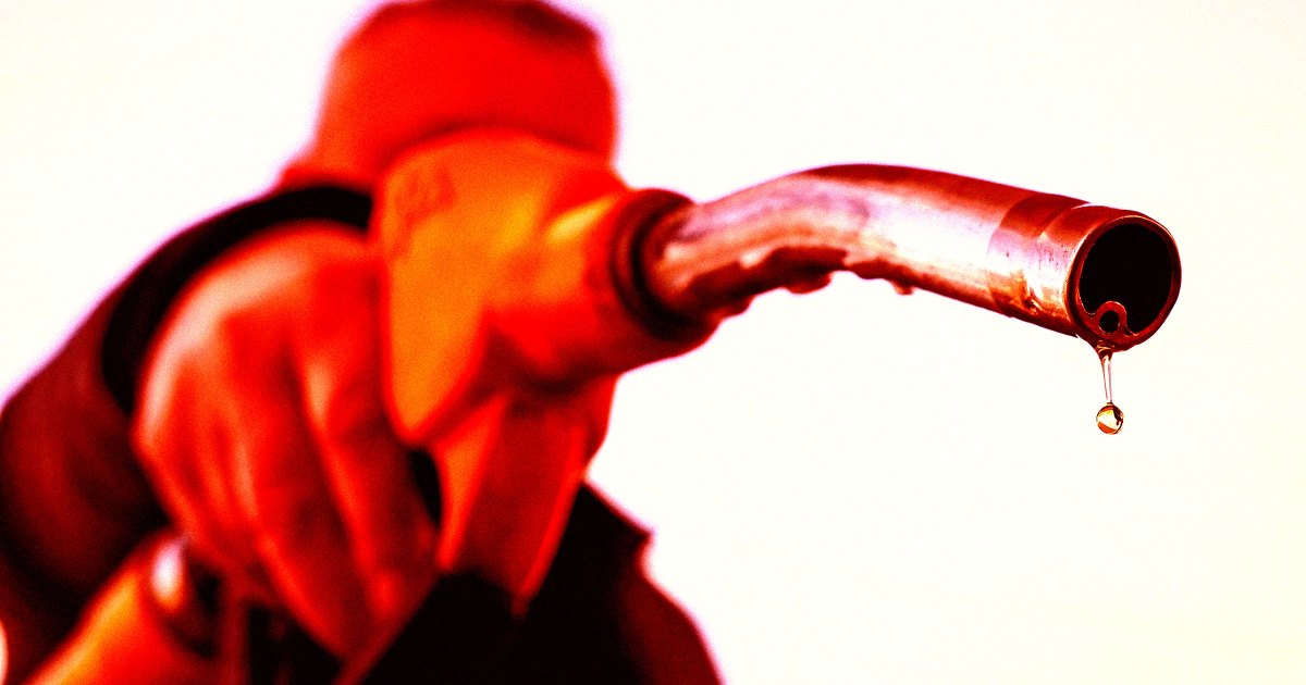 Looks Like the Economy Is Hitting a "Nightmare Scenario"