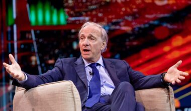 Ray Dalio thinks the world looks like ‘pre-1945 times’ as we near the end of his ‘Big Cycle’