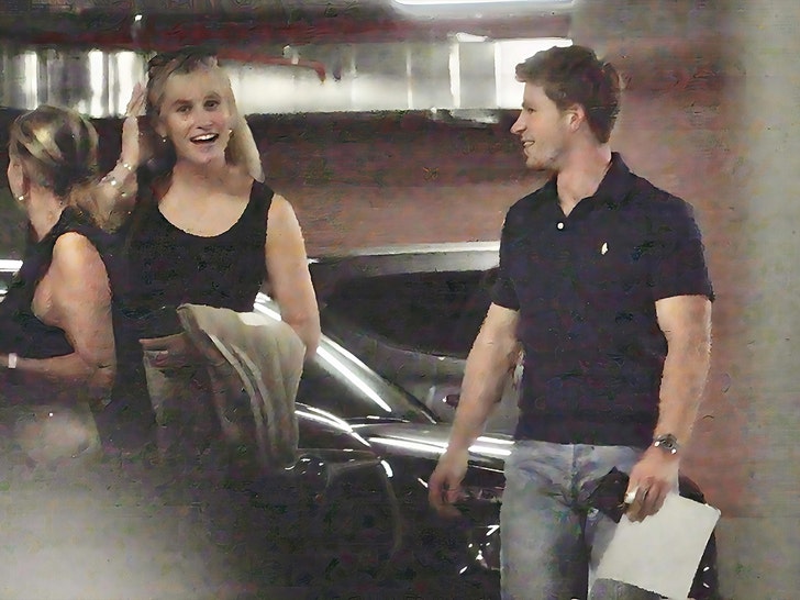 Robert Irwin and Ashleigh Scully backgrid 1