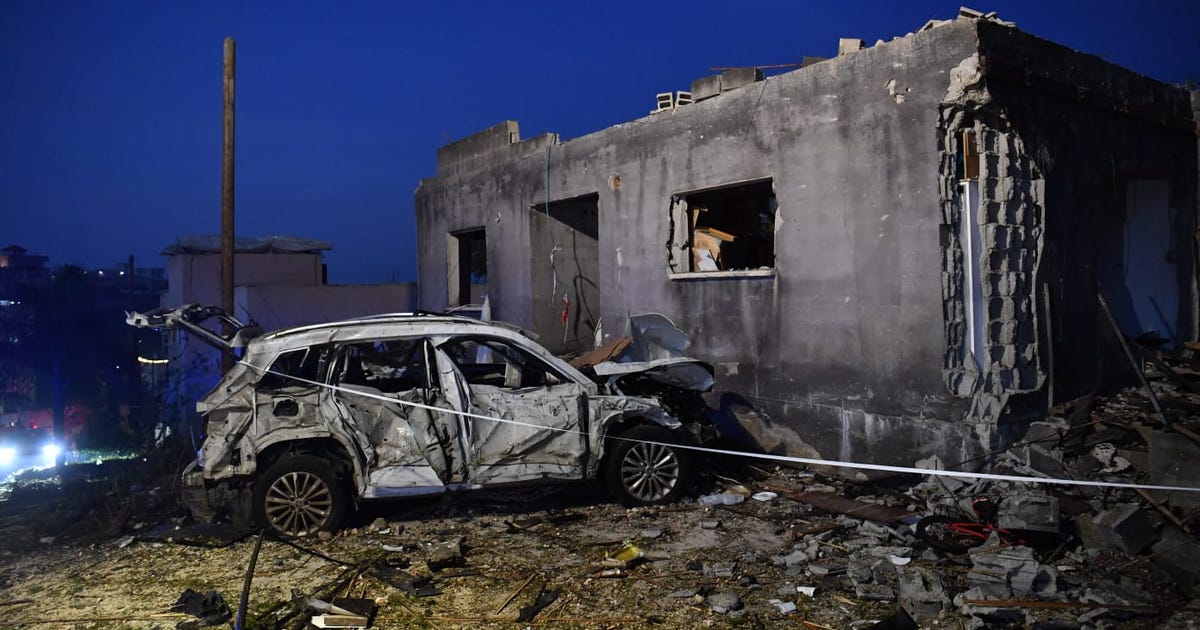 Dozens Wounded, One Moderately, in Iranian Missile Strike in Northern Israel - Haaretz