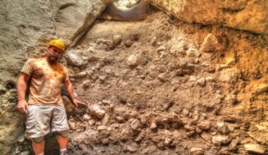 Archaeologists Find 2,500-year-old Mass Grave of Infants in Israel