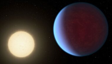 Artist's impression of an exoplanet reflecting the light from its nearby star (Credit : NASA)