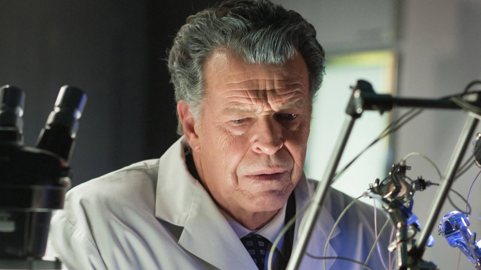 16 Years Later, 'Fringe's Groundbreaking Reveal Is Still Sci-Fi at Its Best