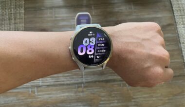 Garmin Smartwatch Users Can Now Make Calls and Send Texts Through WhatsApp