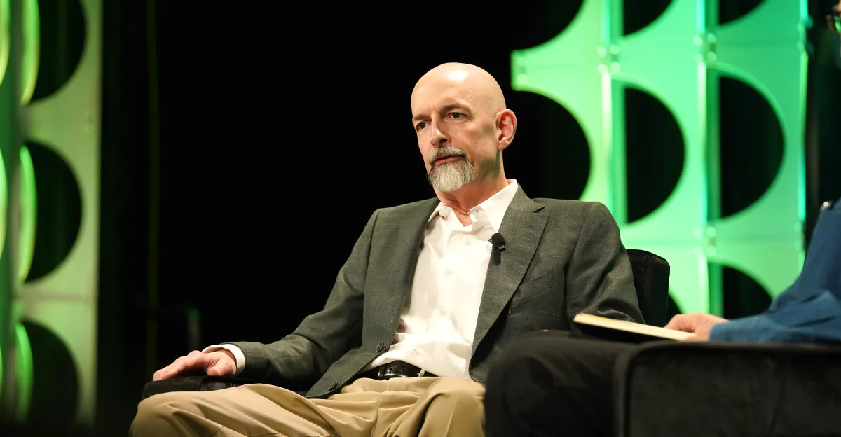 The man who coined Metaverse now says Meta’s glasses are creepy - The Verge