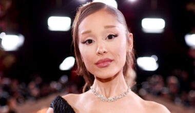 Ariana Grande reveals a rare and surprising look at her natural curly hair texture for the first time in years