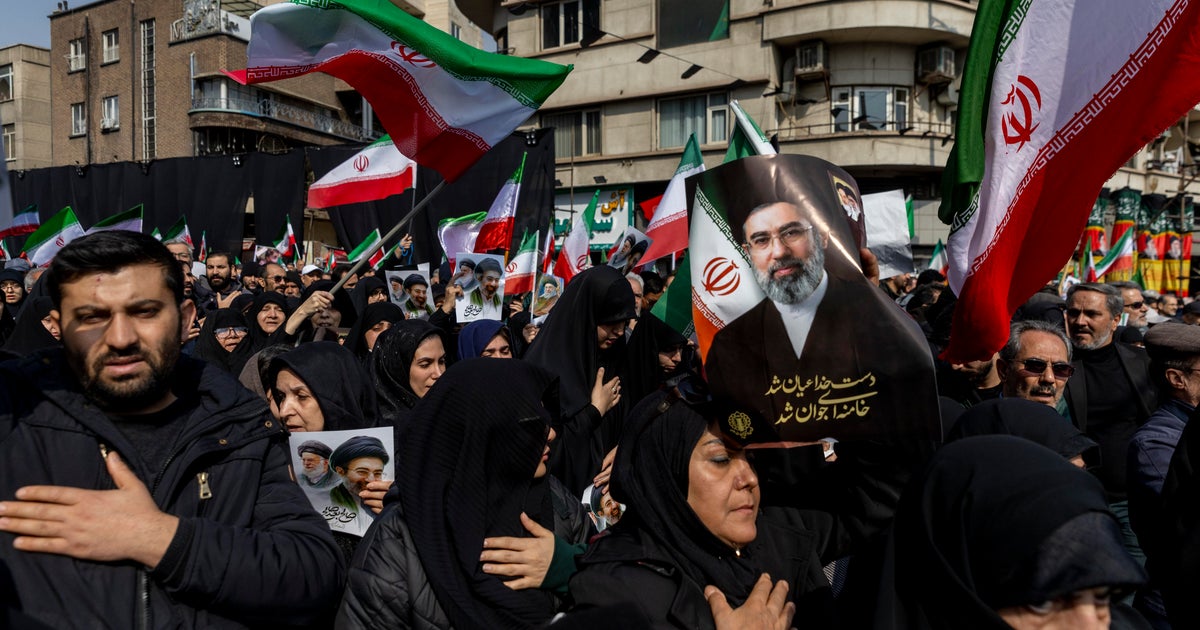 Iran won't surrender "in a million years," analyst says, warning regime could push for nuclear weapons