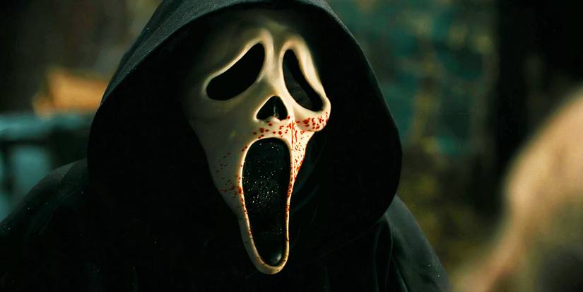 Ghostface with a bloody mask in Scream 6