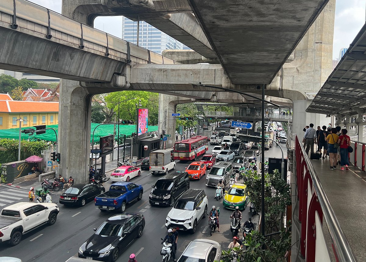 Thailand Enforces Work-from-Home Policy to Combat Energy Crisis Amid Middle East Tensions