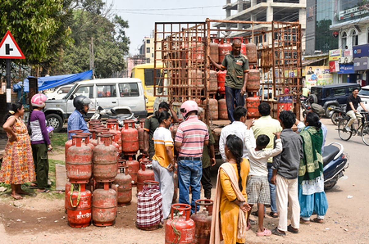 India Increases LPG Production by 30% Amid West Asia Tensions