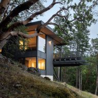 Buck Mountain Cabin was built on sloping terrain