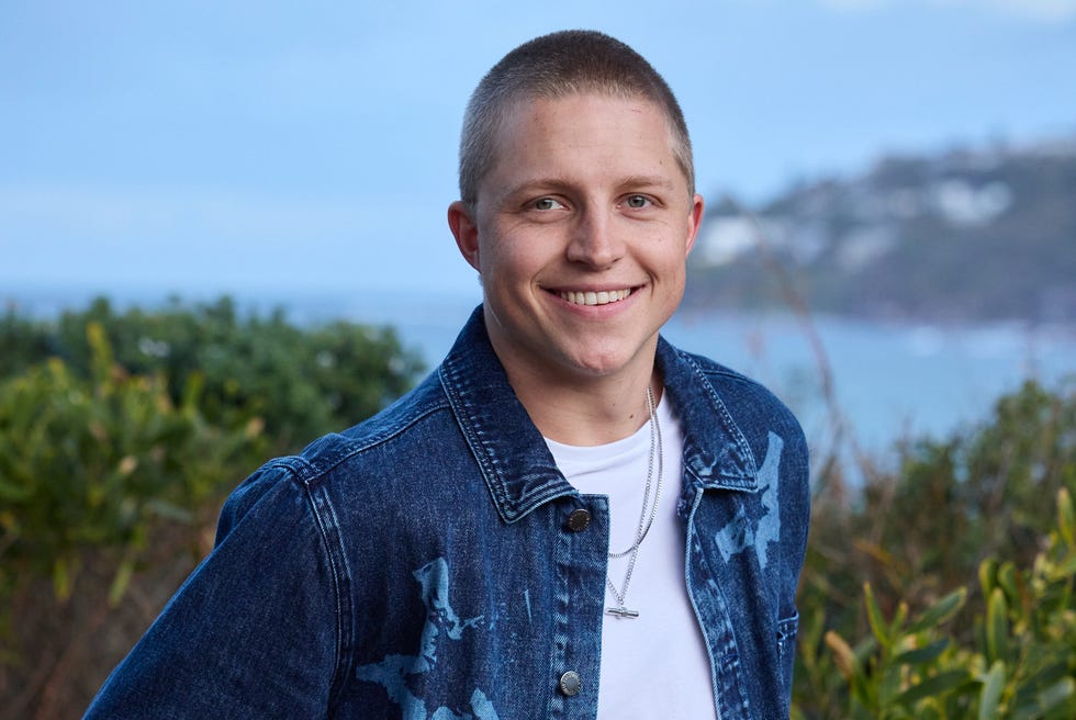 lach millar as holden dwight in home and away