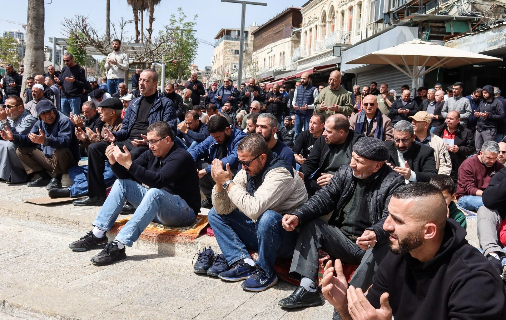 Worshippers pray outside Al-Aqsa amid closure on al-Quds Day | US-Israel war on Iran