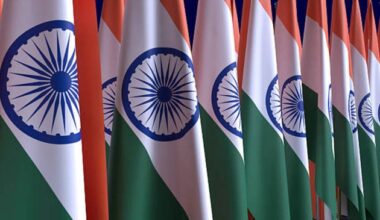 india flag happy independence day indian country national background wallpaper yellow white green color tricolor 15 th fifteenth day date august holiday freedom chakra republic india celebration india