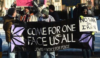 Most American Jews oppose Iran war – The Forward