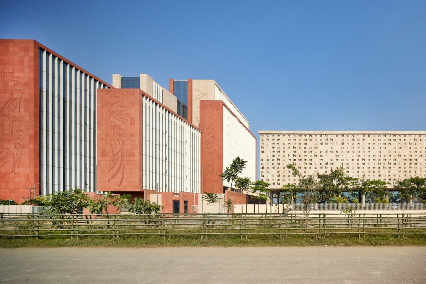 Office complex exterior by Morphogenesis