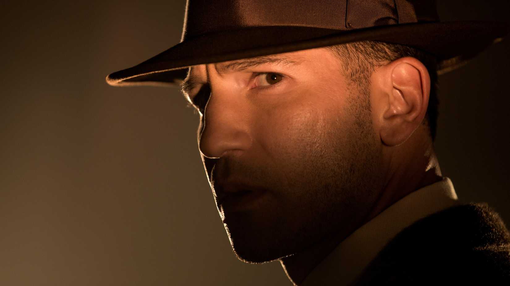Jon Bernthal as Joe Teague in Mob City