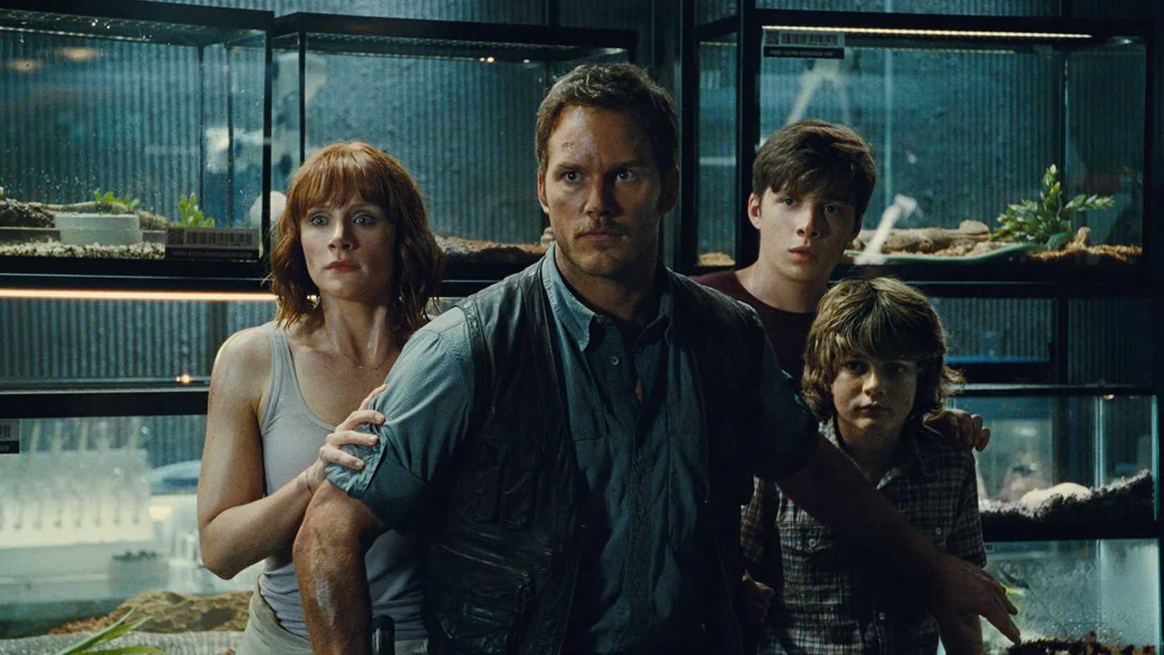 Owen blocks the kids and Claire in Jurassic World