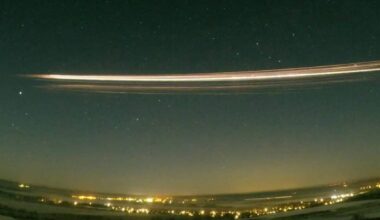Long Exposure Photographs Showed The Falcon 9 Rocket Debris Over Berlin In 2025