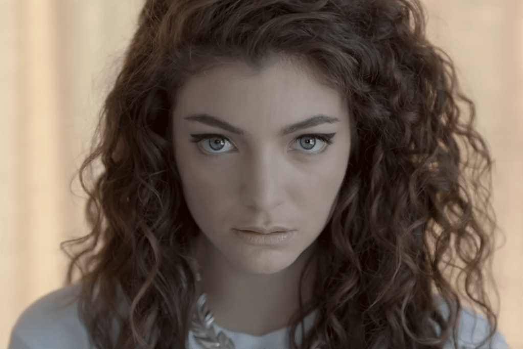 Lorde's 'Royals' Joins Billion Views Club