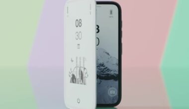 This E Ink Flip Case Shows the Time Without Ever Waking Your Phone