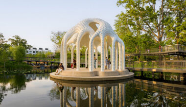 MARC FORNES / THEVERYMANY's cocooned pavilion rises in north carolina park