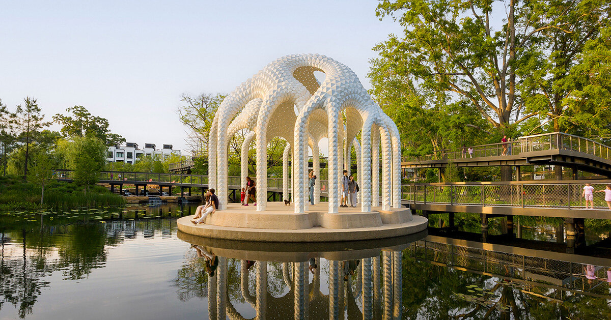 MARC FORNES / THEVERYMANY's cocooned pavilion rises in north carolina park