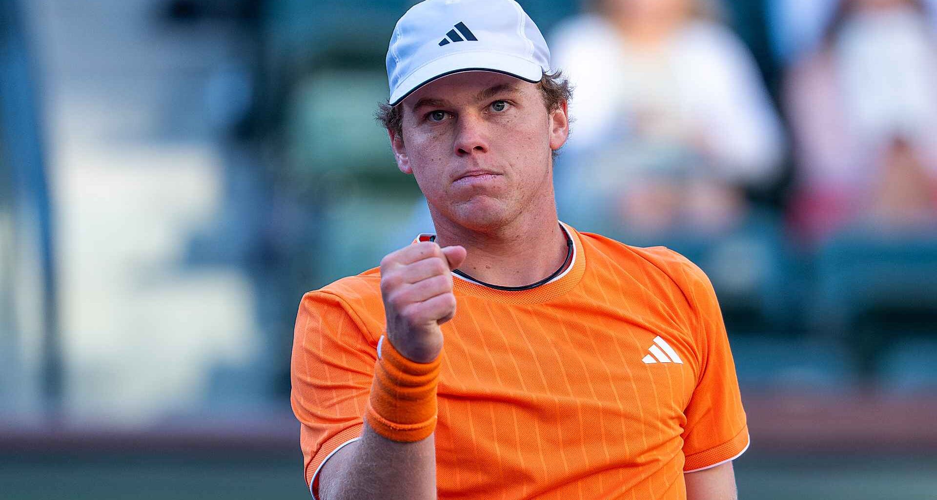 Alex Michelsen in action at the BNP Paribas Open.