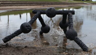 These Self-Configuring Modular Robots May One Day Rule the World