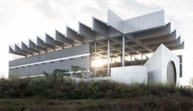 tanghua architects shapes monumental museum for documentaries