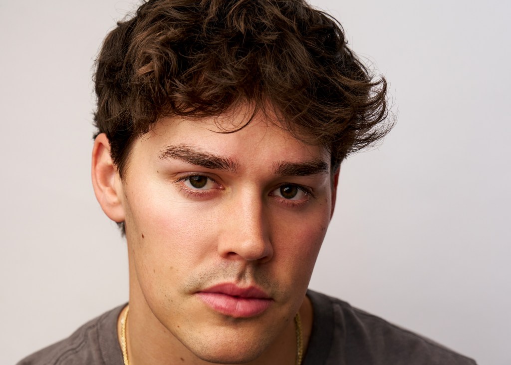 'Baywatch' TV Series Casts Noah Beck As Luke