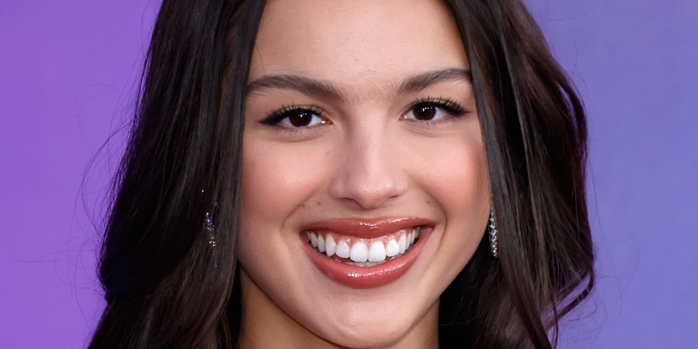 Olivia Rodrigo Hints at Her Relationship Status Amid Louis Partridge Rumors, Reveals Where She Stands with Sabrina Carpenter Today, & More | EG, Olivia Rodrigo, Sabrina Carpenter, Slideshow | Celebrity News and Gossip | Entertainment, Photos and Videos | Just Jared