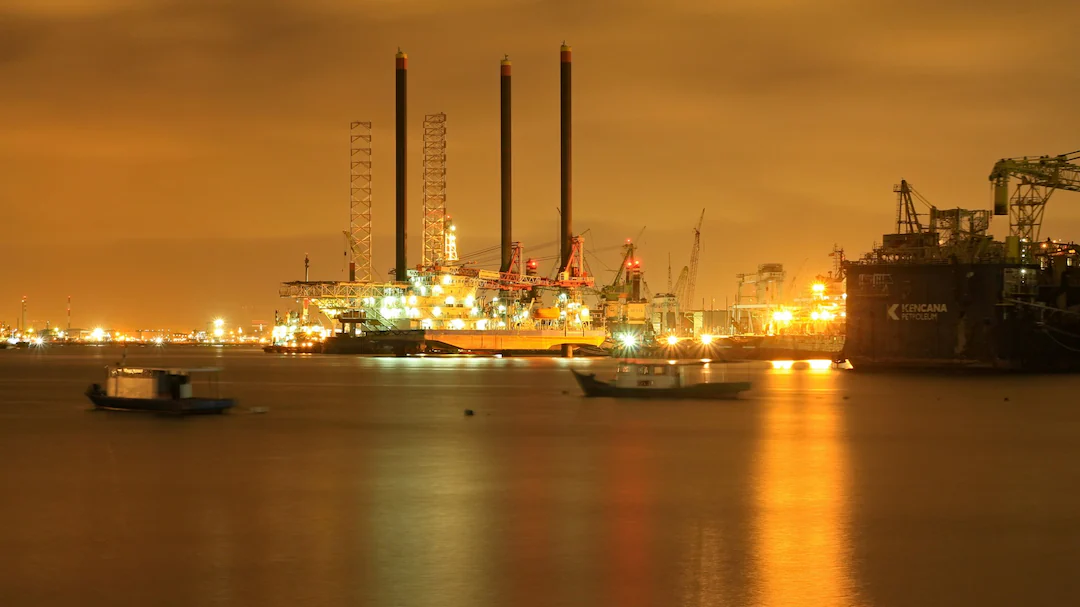 Iran War Overhang, US PMI, Crude Inventories, And Jobless Claims — The Week Ahead