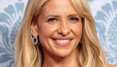 Sarah Michelle Gellar's '90s Icon Style Helped Her Slay Her Latest Red Carpet Look