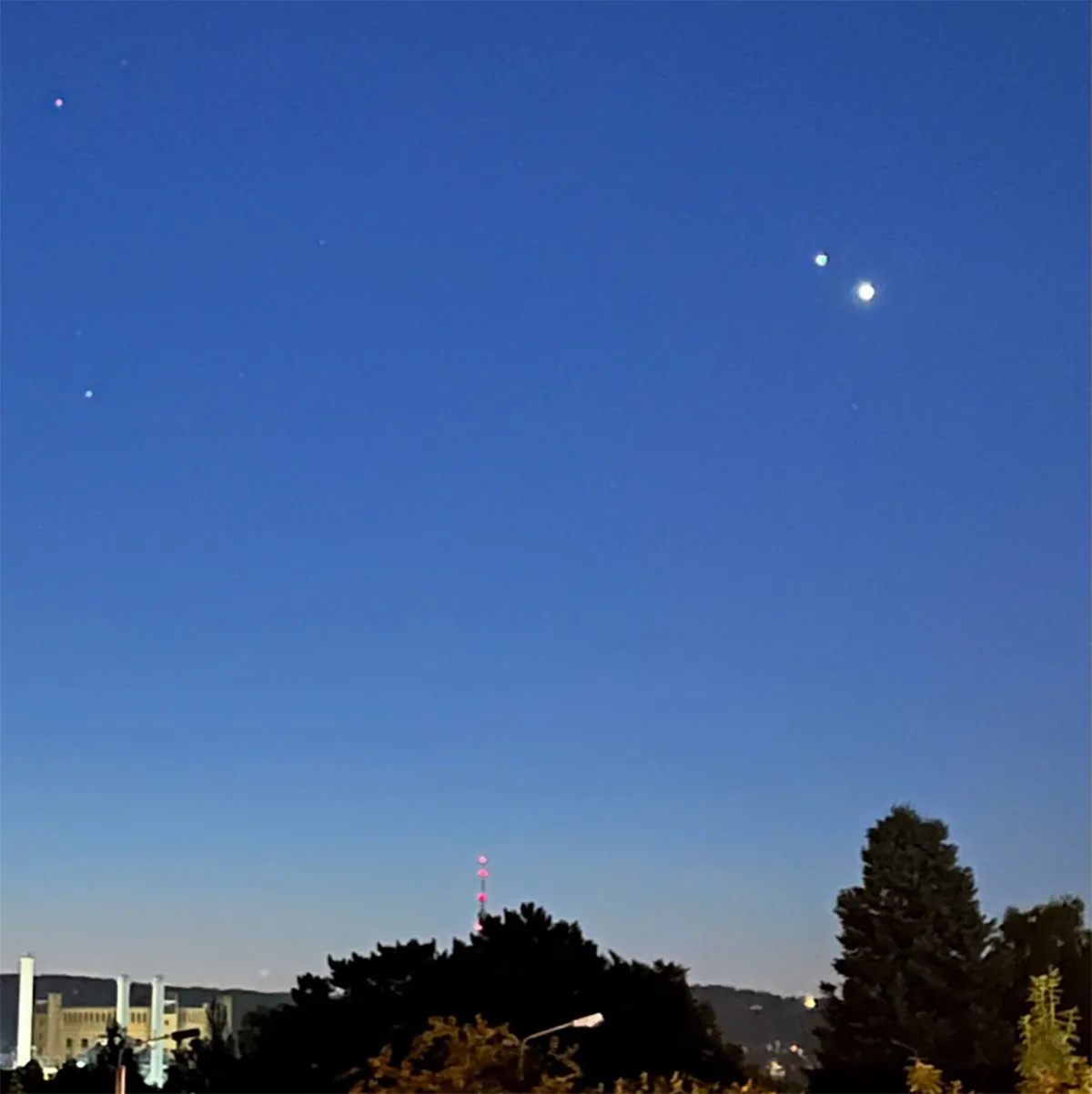 Petra Neumann captured this image of Venus und Jupiter from Leubnitz, Dresden, Germany on 12 August 2025 at 04:12 local time