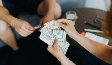 Son criticizes father for saving $76,000 instead of giving early inheritance