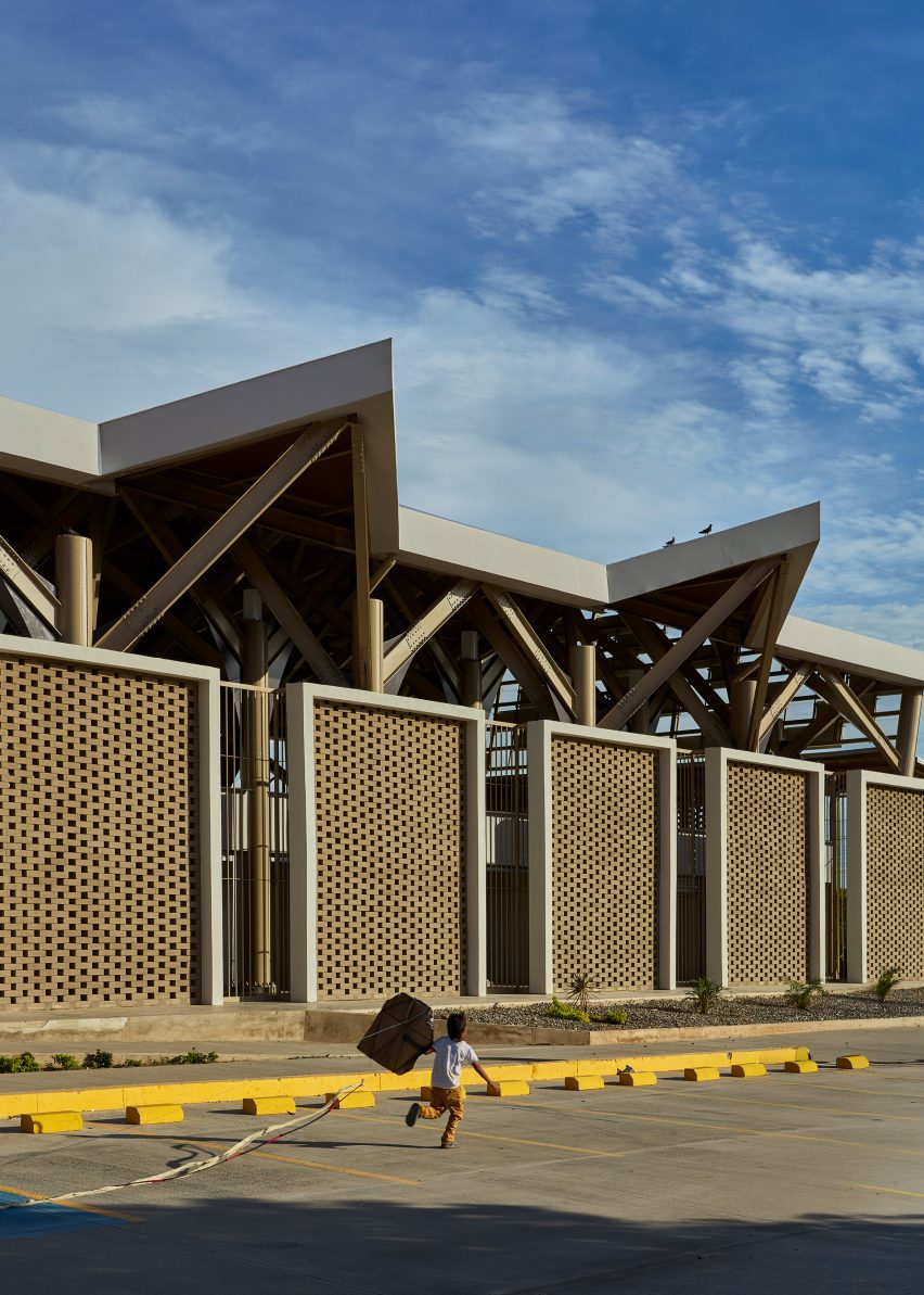 Exterior of Plaza Luna Vallenata by TARQ Studio