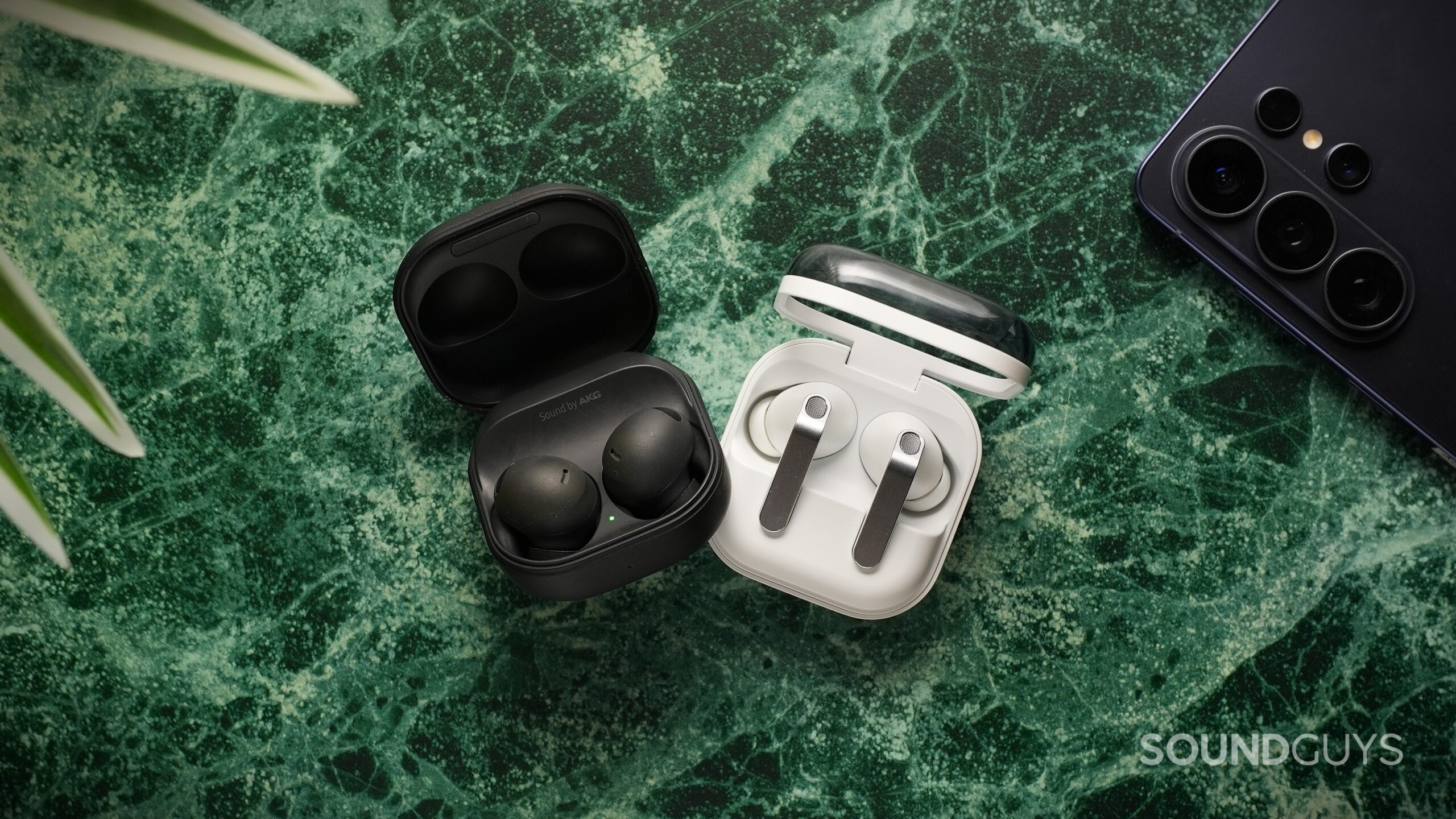 samsung galaxy buds2 pro with galaxy buds4 pro case lid open