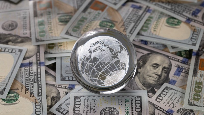 FX Daily: Dollar holds its own as economic fallout builds | articles