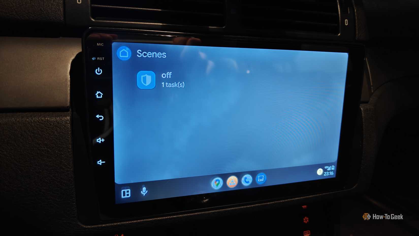 SmartLife running on Android Auto.