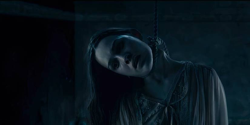 The Bent Neck Lady in The Haunting of Hill House